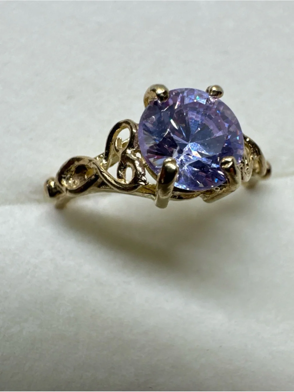 10k Yellow Gold Round CZ Light Purple Solitaire Sz 6.25 Engagement Ring 2.1g